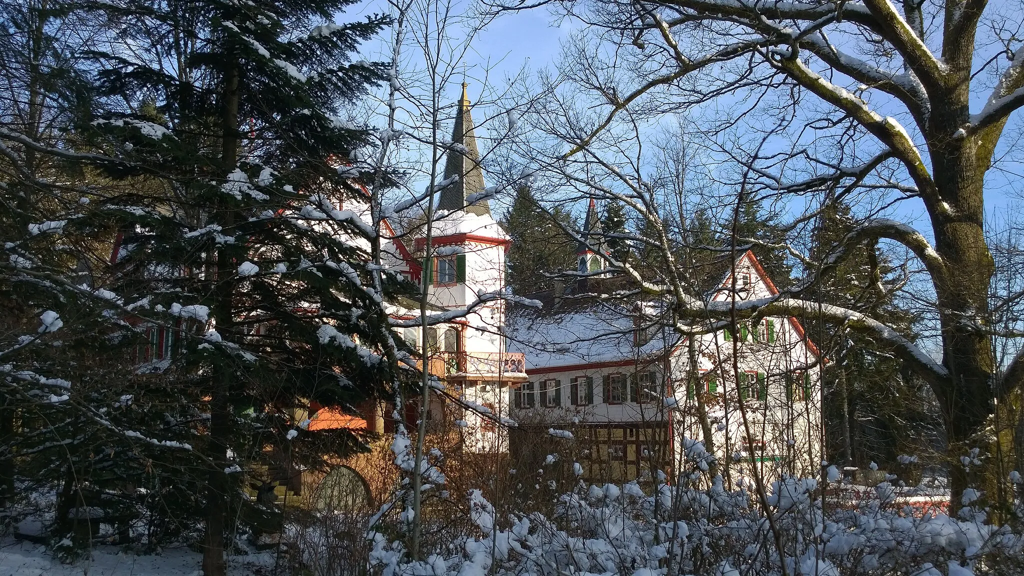 Photo showing: Südansicht des Jagdschlosses Eulbach (Blick in die offene Seite des hufeisenförmigen Anwesens)