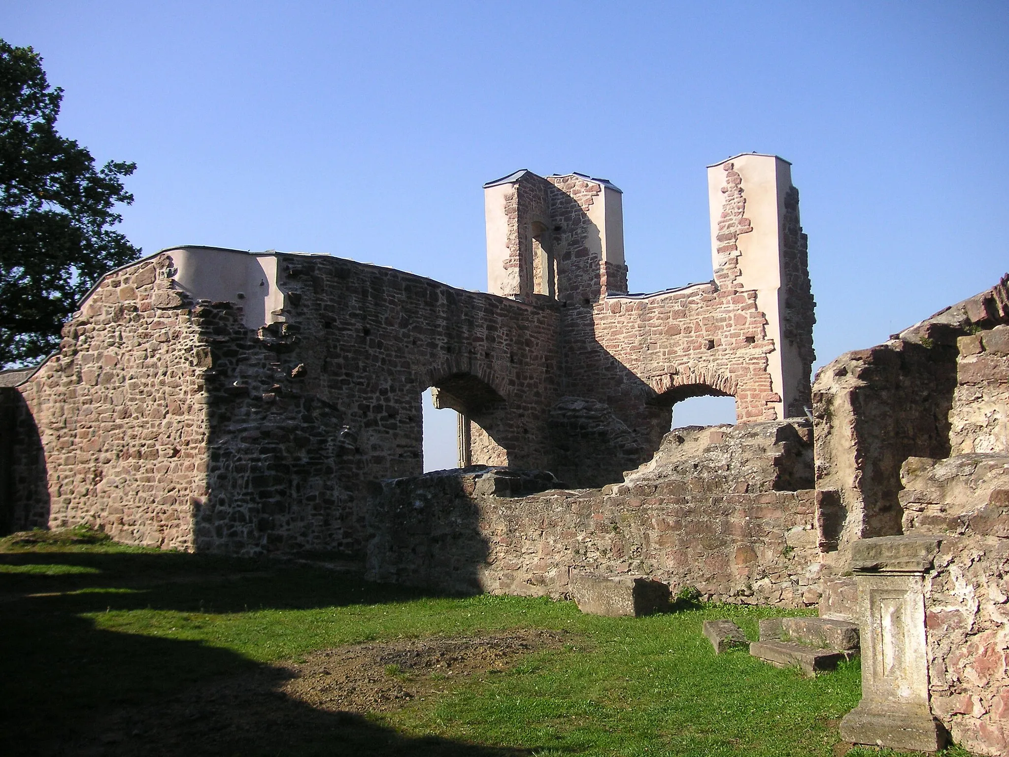 Photo showing: Burg Schwarzenfels Oktober 2005