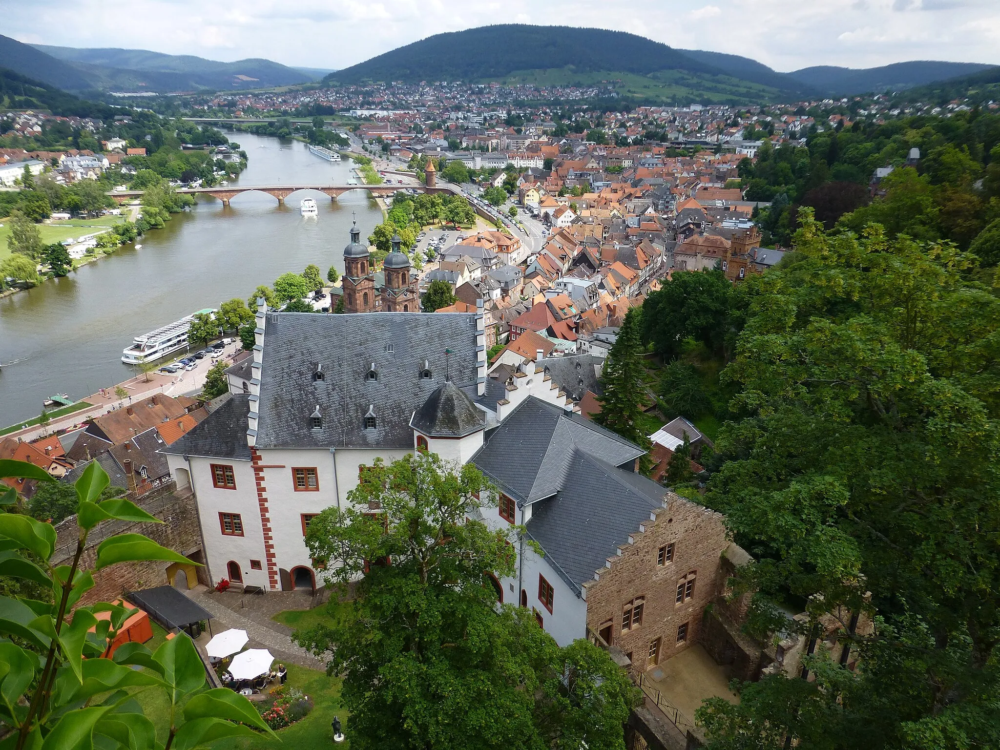 Photo showing: Blick vom Bergfried der Mildenburg nordostwärts auf Miltenberg