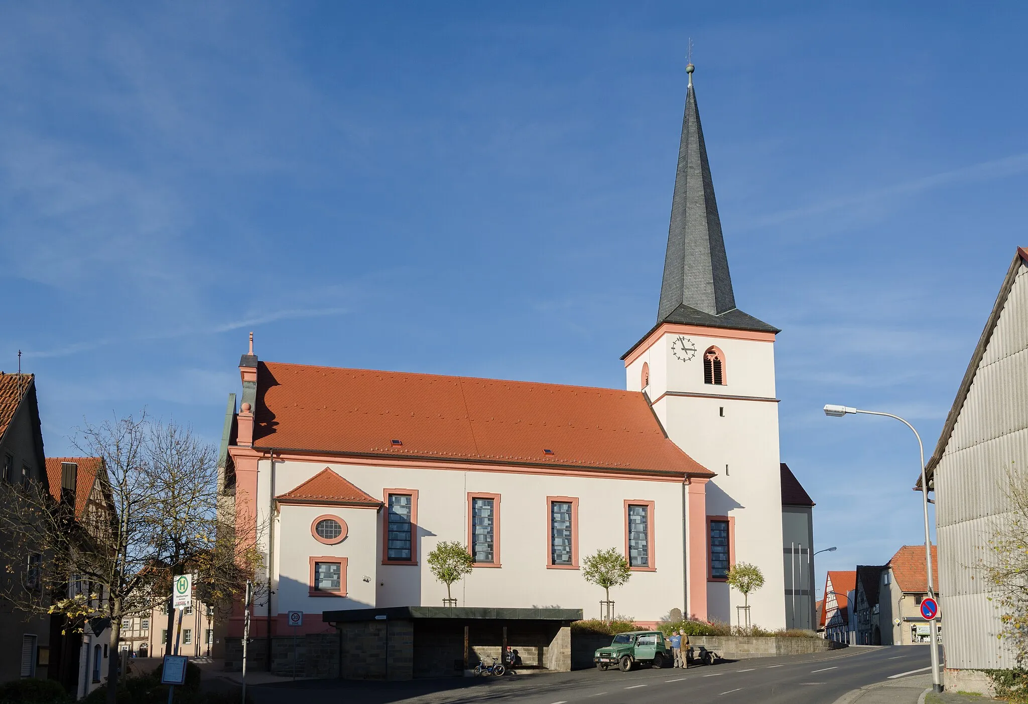 Photo showing: Kath. Pfarrkirche St. Johannes der Täufer in Stadtlauringen