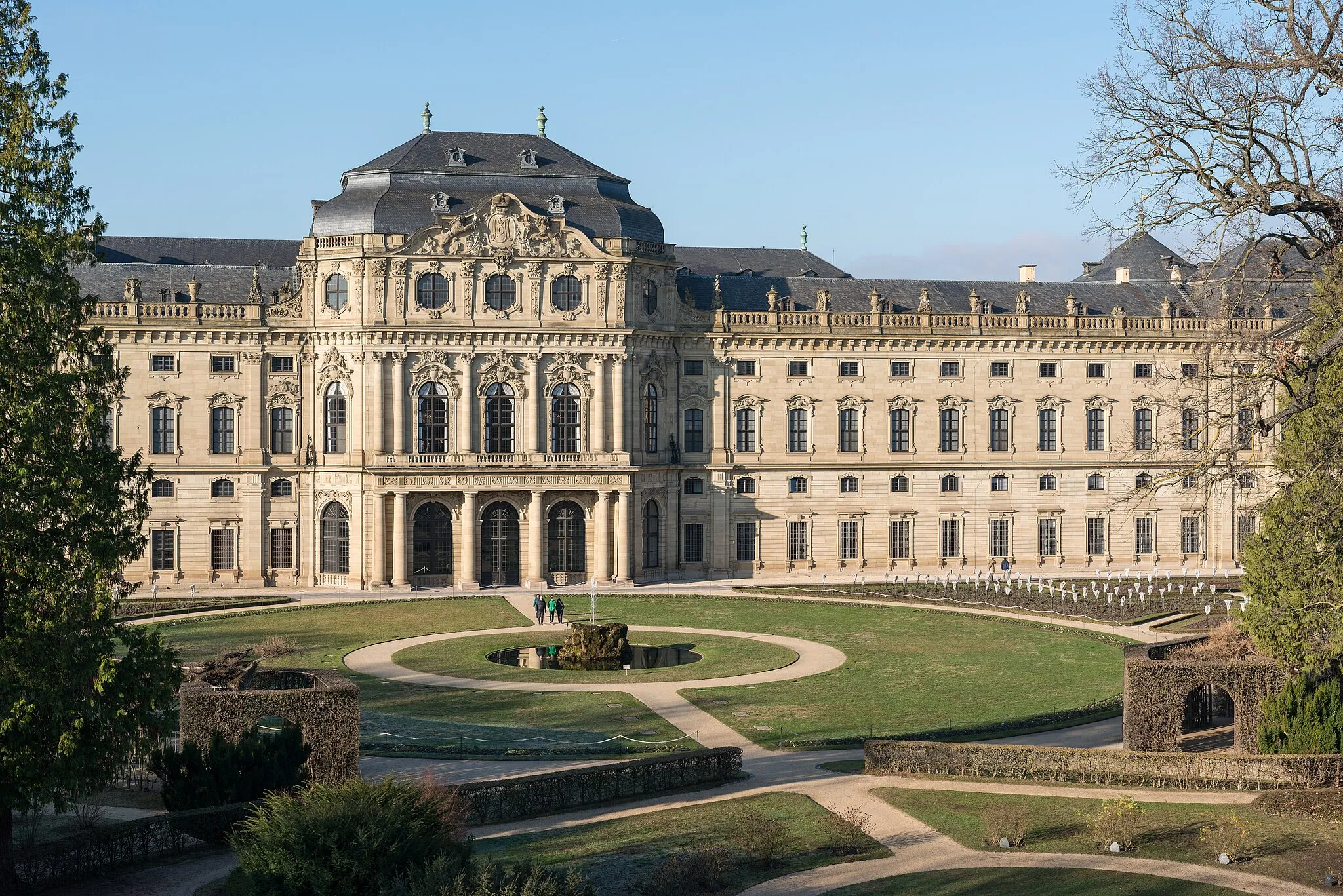 Photo showing: The east facade of Residenz Würzburg