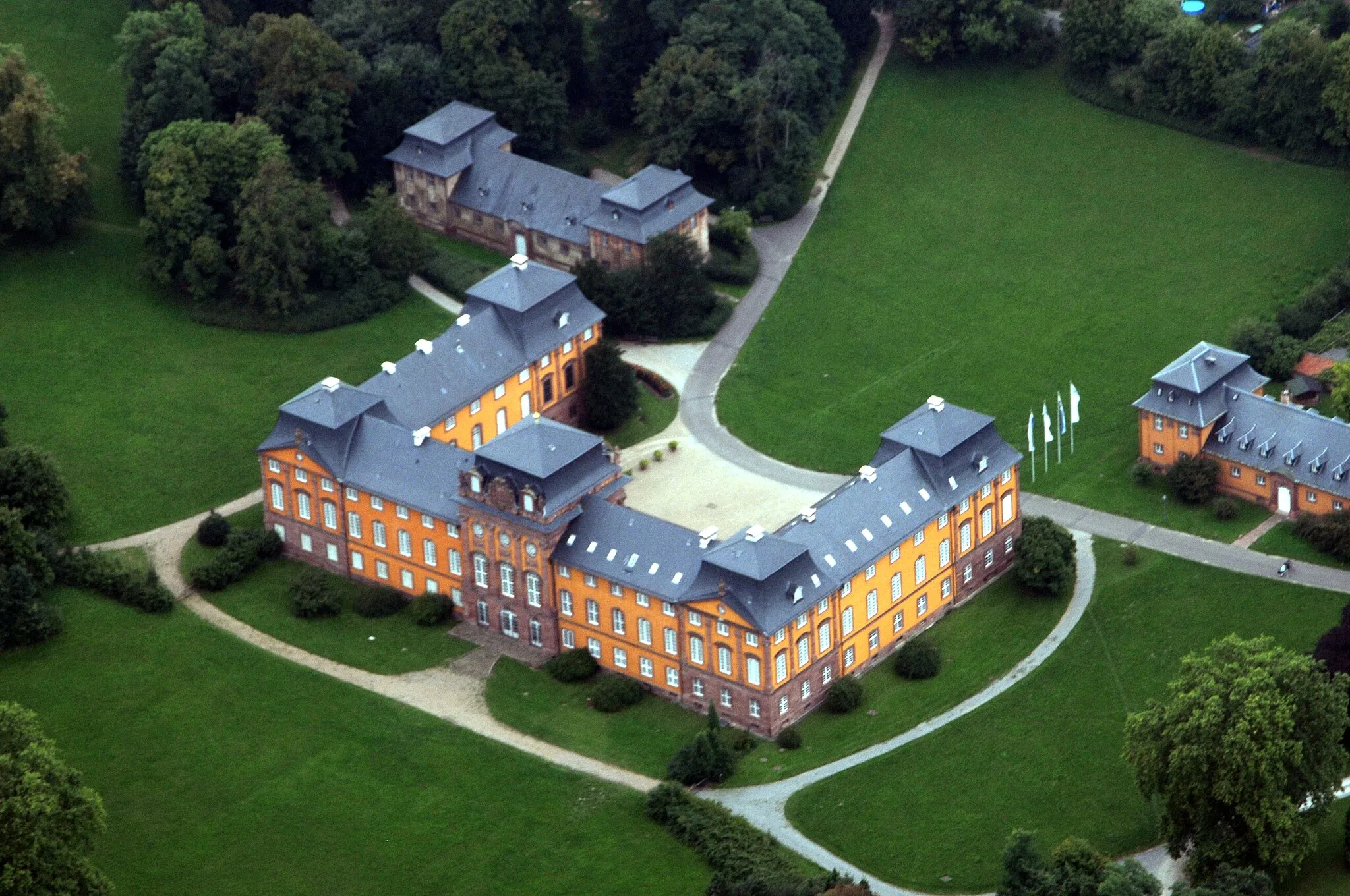 Photo showing: Schloss der Fürsten zu Löwenstein, Kleinheubach, Bavaria, Germany, aerial photograph