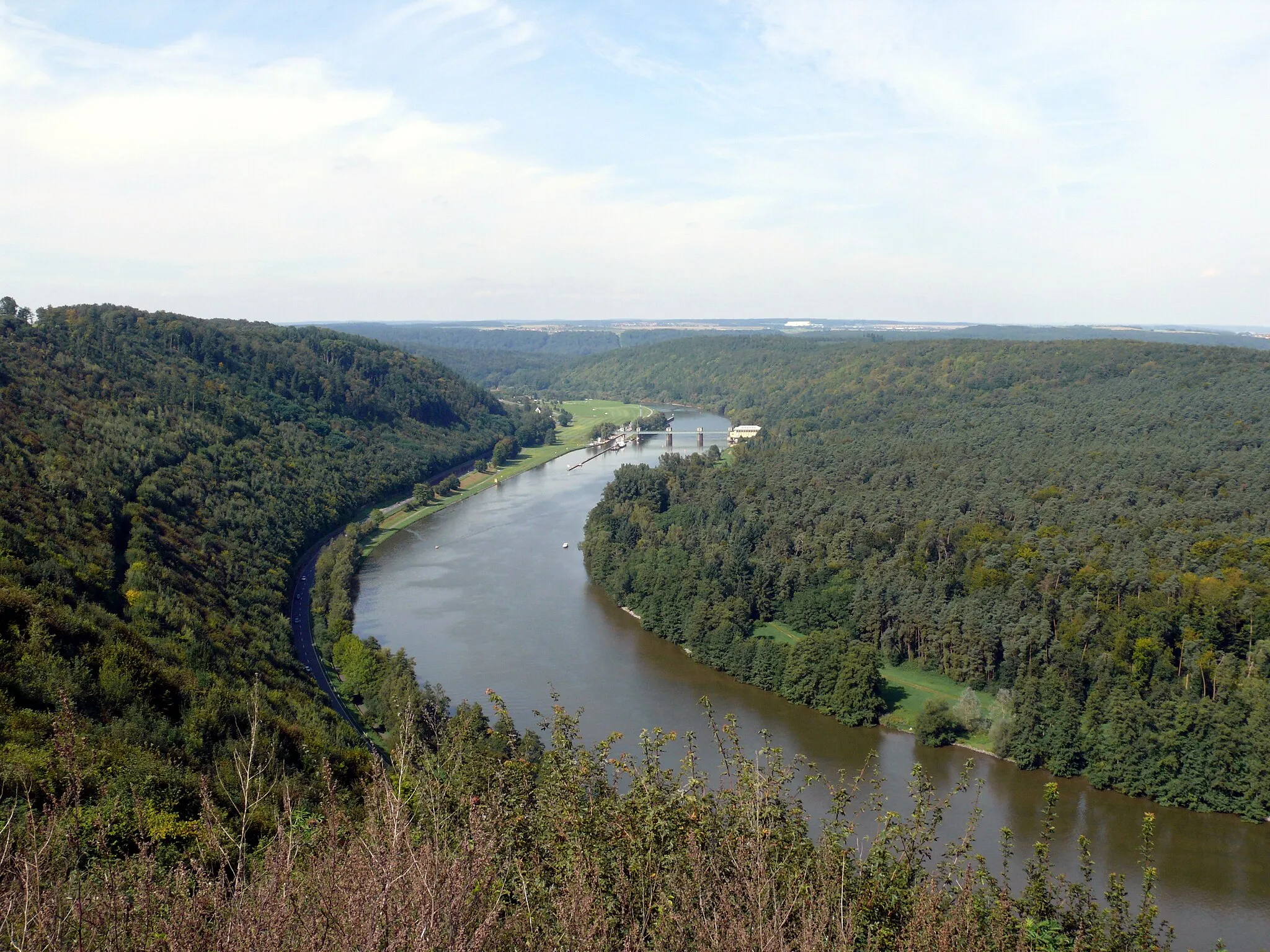 Photo showing: Der Main zwischen Urphar und Wertheim, Blick nach Norden
