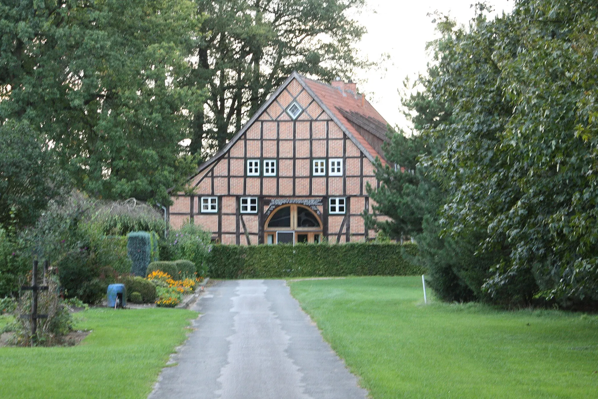 Photo showing: Vierständer-Längsdeelenhaus in Marienfeld,
Nr. 53 der Denkmalliste von Harsewinkel