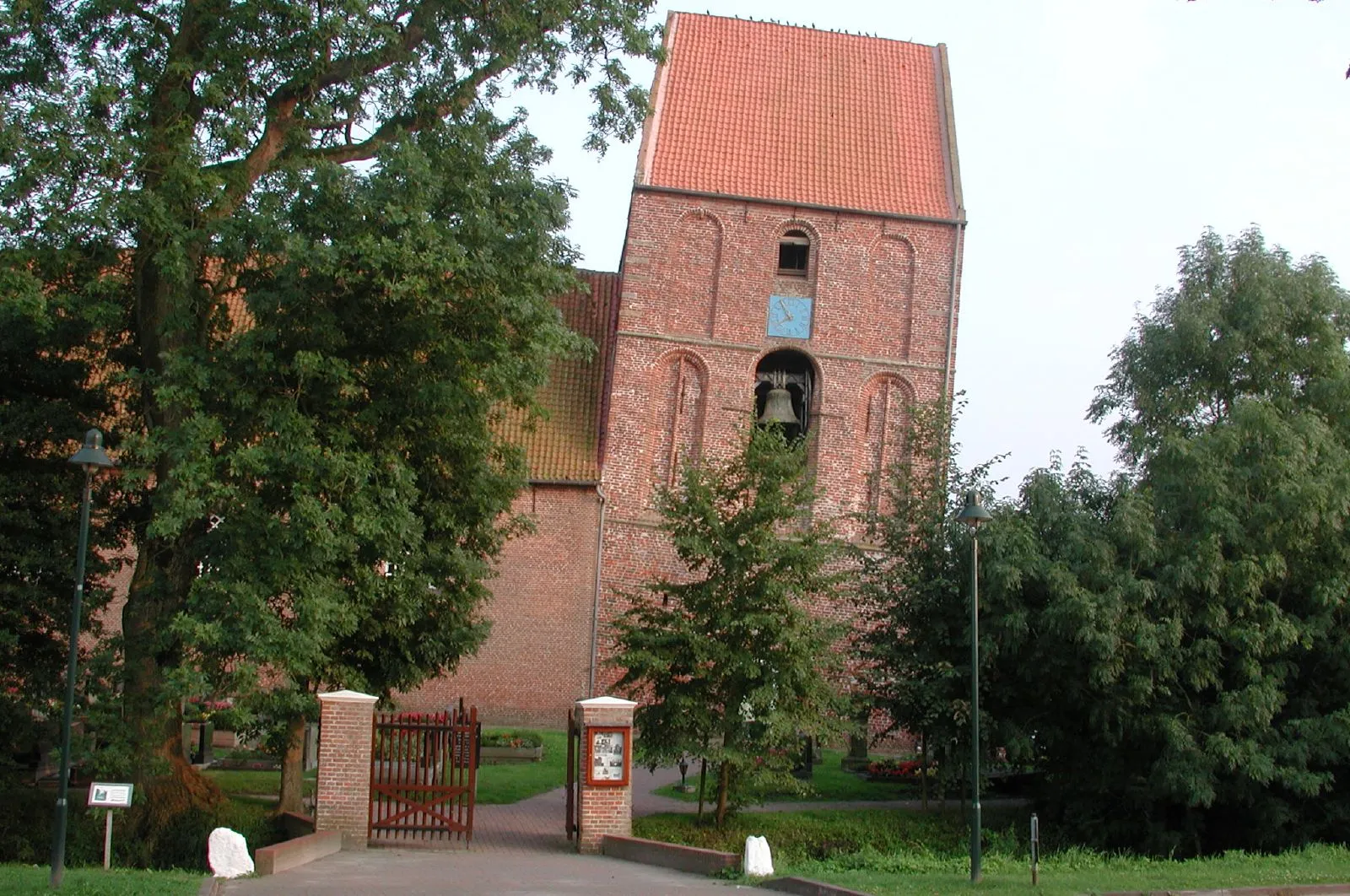 Photo showing: Leaning Tower of Suurhusen in East Frisia, Germany