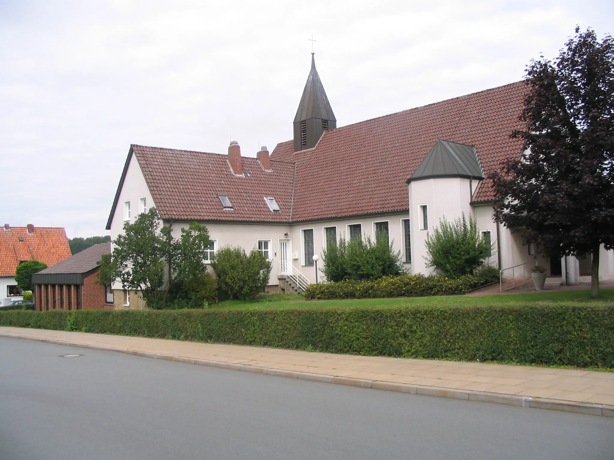 Photo showing: Church in town of Spenge, District of Herford, North Rhine-Westphalia, Germany.