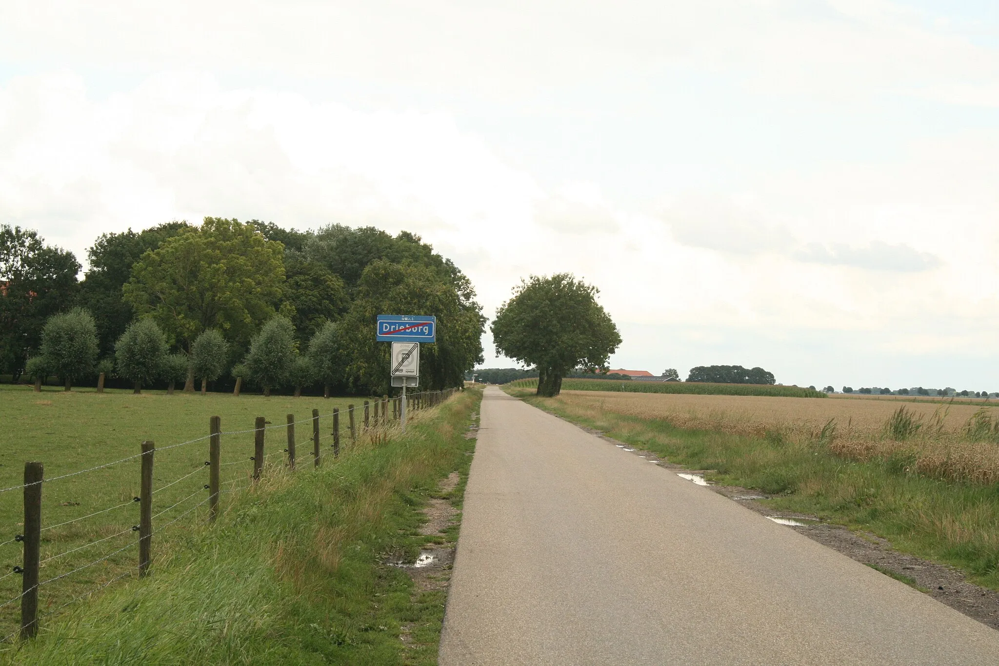 Photo showing: Drieborg 4 Einde bebouwde kom (2010)