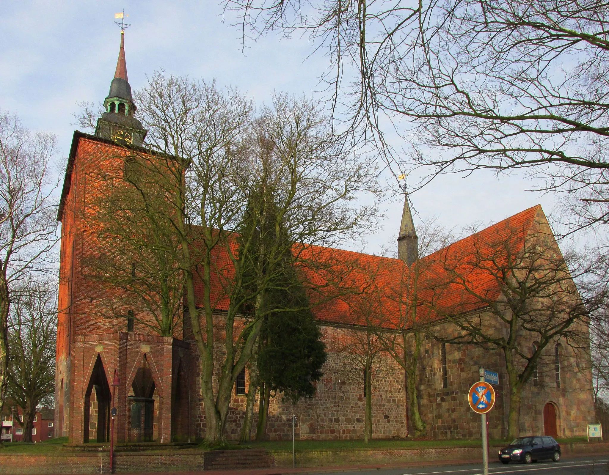 Photo showing: Varel, ev.-luth. Schlosskirche St. Peter