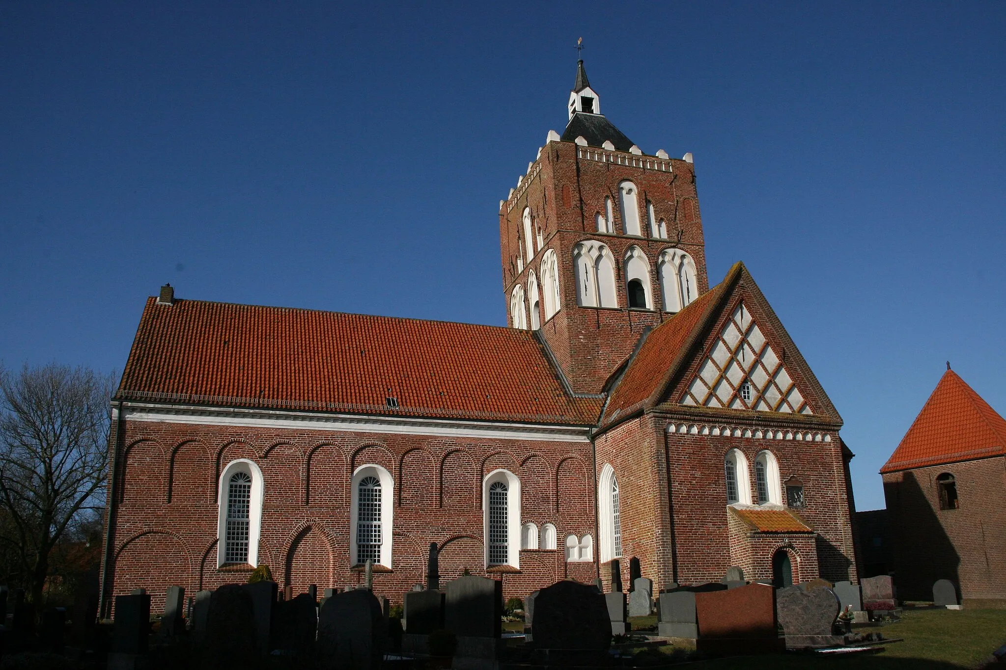 Photo showing: Pilsumer Kirche