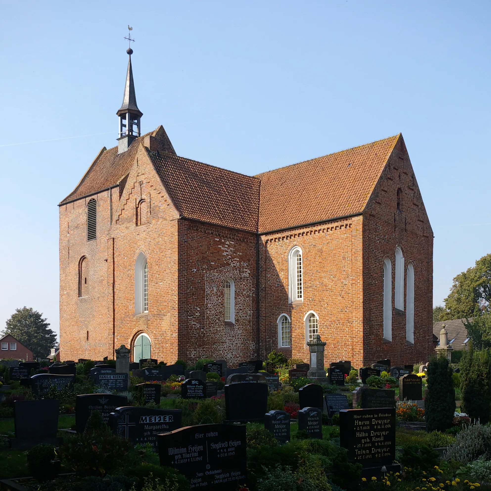 Photo showing: Kirche der ev.-reformierten Gemeinde in Stapelmoor, Landkreis Leer, Ostfriesland