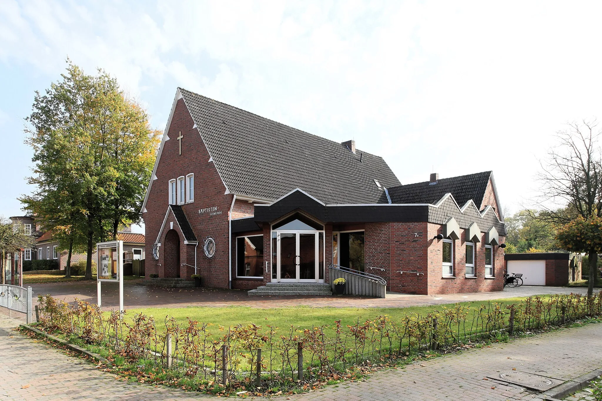 Photo showing: Baptistenkirche, Neue Straße in Weener