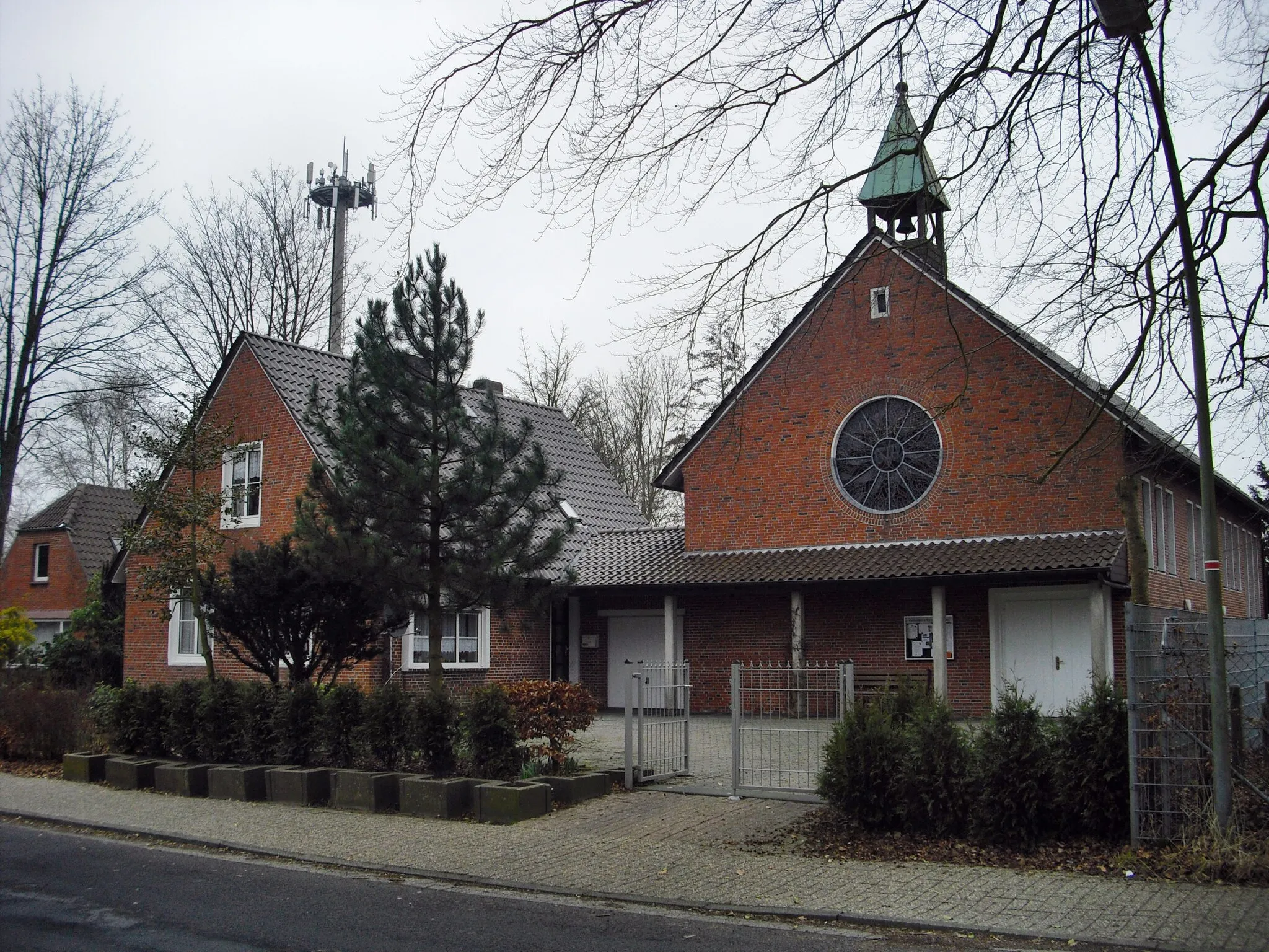 Photo showing: Roman-Catholic Church Saint Wiho, Hage (East Frisia), Germany