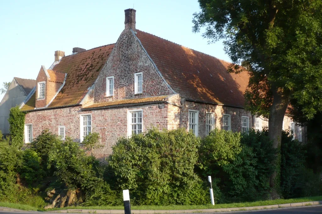 Photo showing: Burg Edenserloog in Werdum