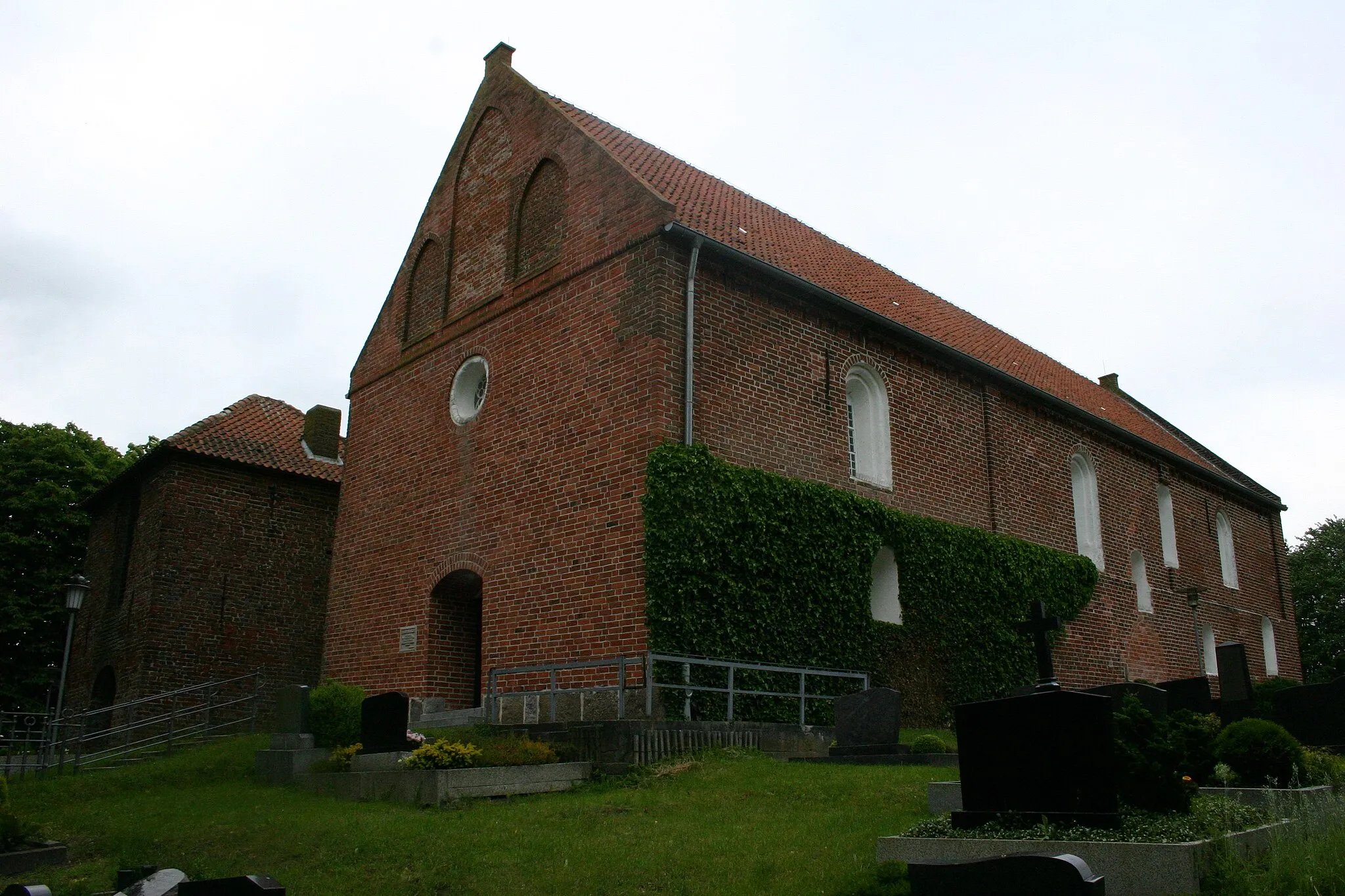 Photo showing: Historic church in Westerholt, district of Wittmund, East Frisia, Germany