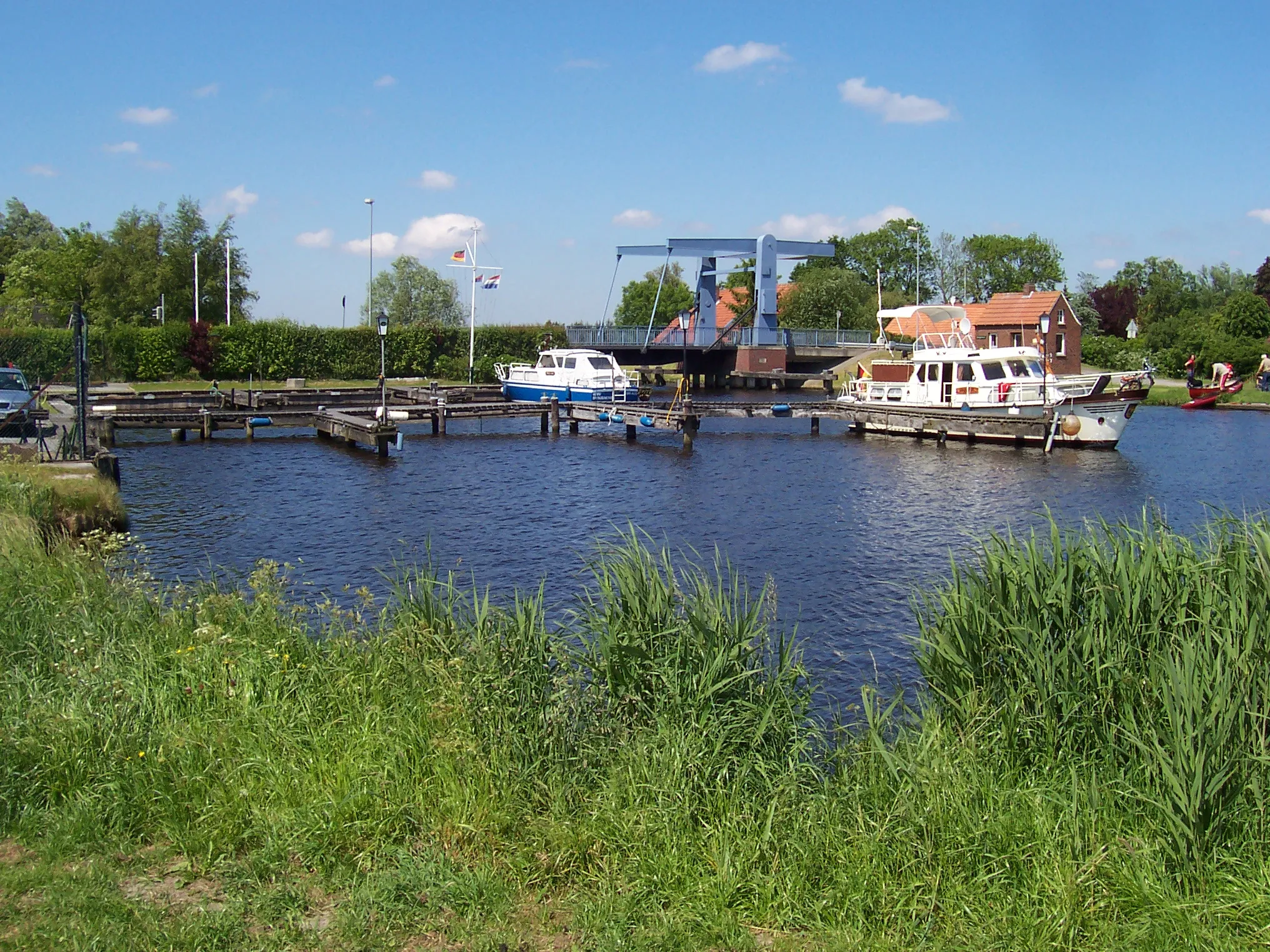 Photo showing: Bootshafen Dykhausen