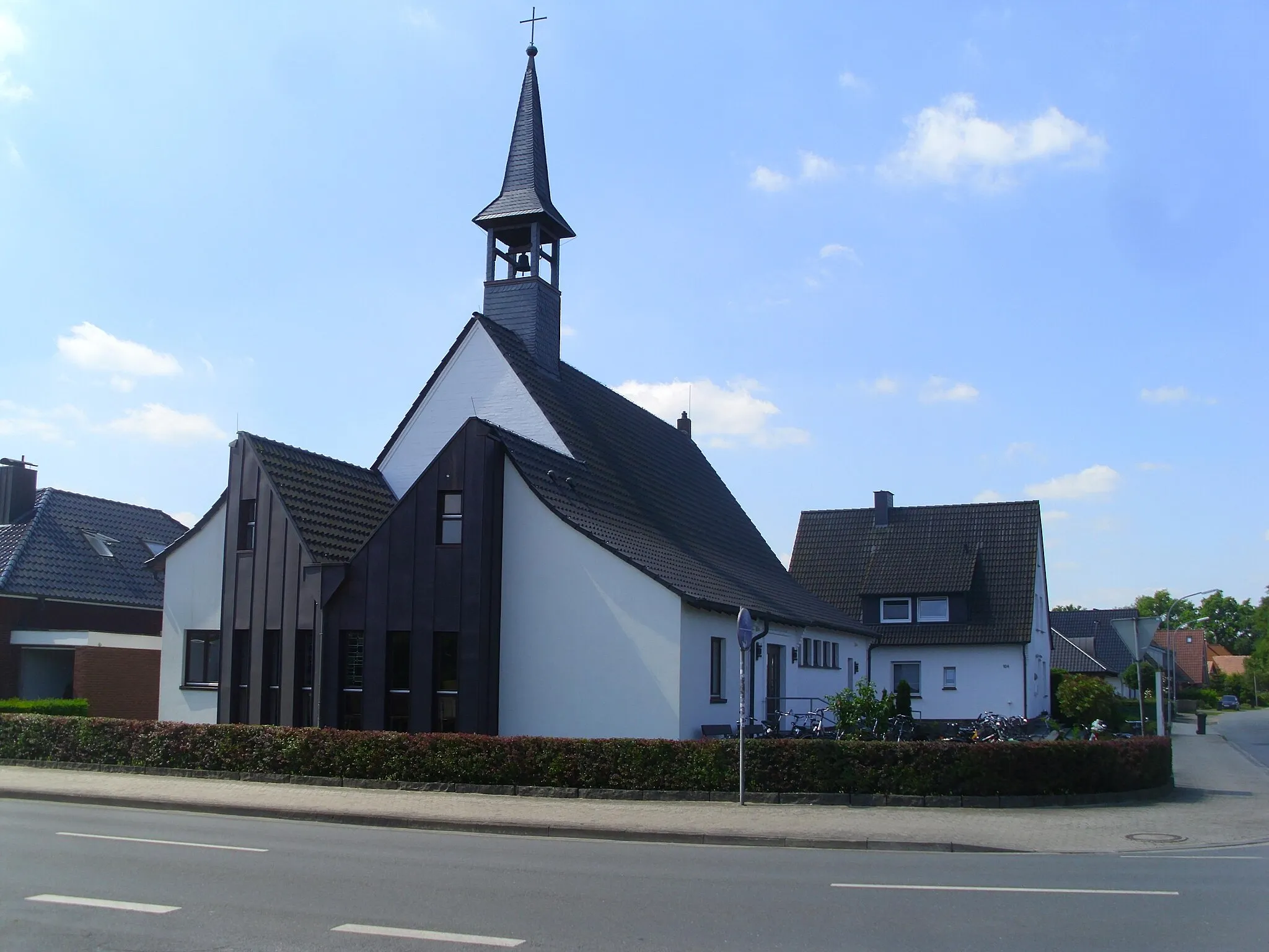 Photo showing: Evangelische Gnadenkirche in Neuenkirchen (Kreis Steinfurt) an Ecke Emsdettener Straße, Ringstraße