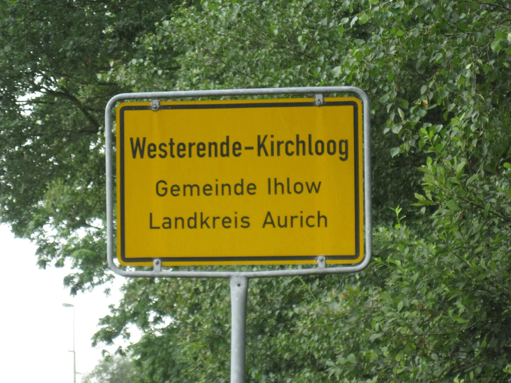 Photo showing: westerende-Kirchloog} Ortsschild