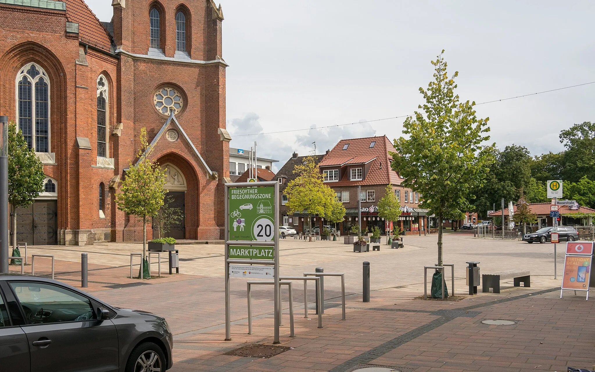 Photo showing: Shared zone in the city center of Friesoythe, Lower Saxony