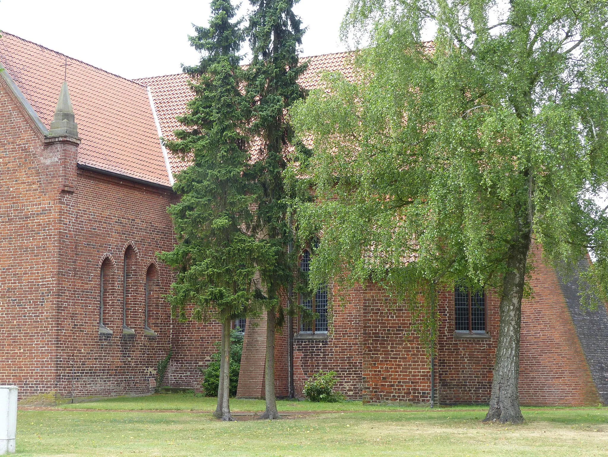 Photo showing: Mariendrebber, gotische Backsteinkirche St. Marien und Pankratius