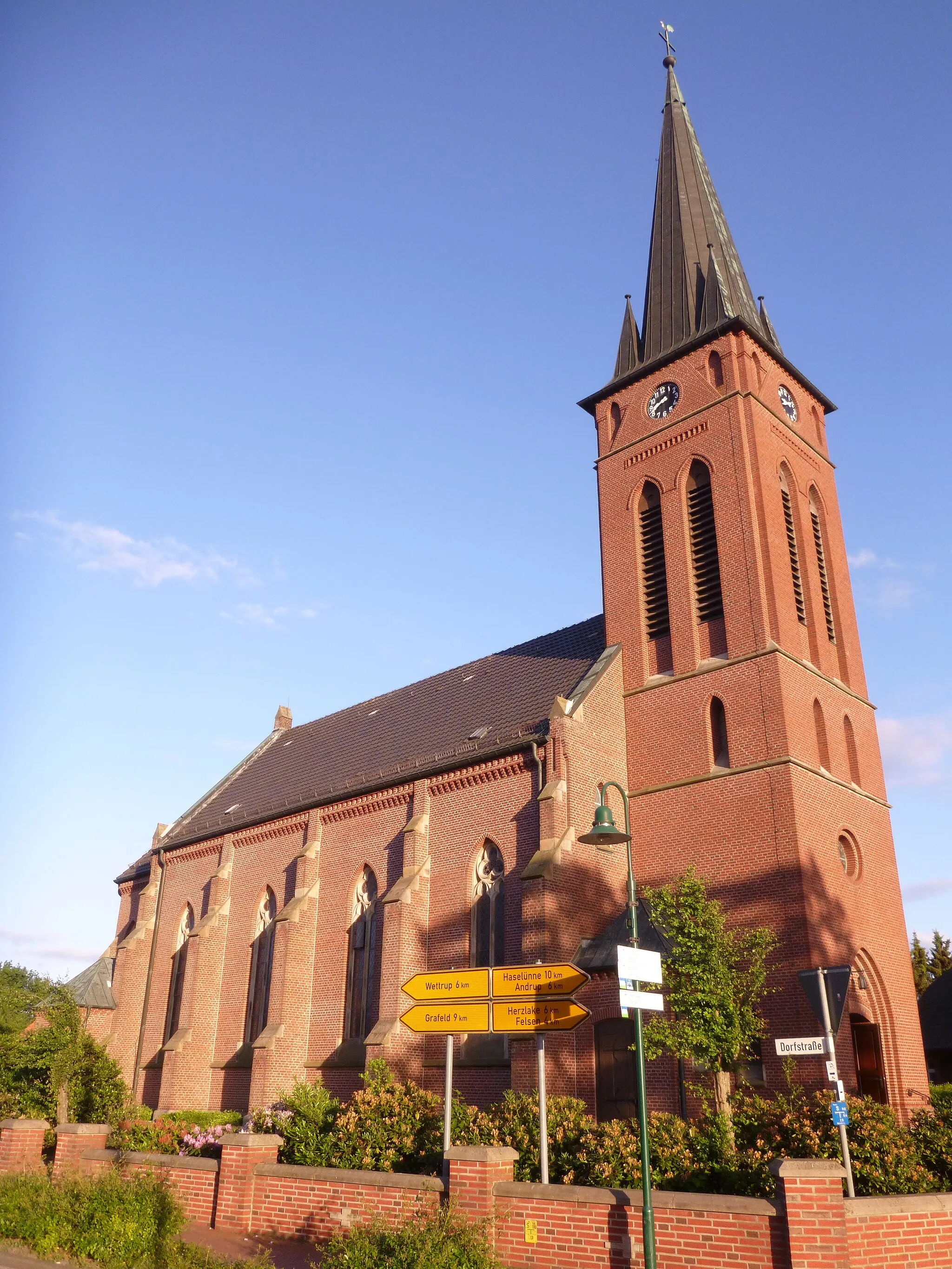 Photo showing: katolika kirko en Dohren, distrikto Emsland, Germanio