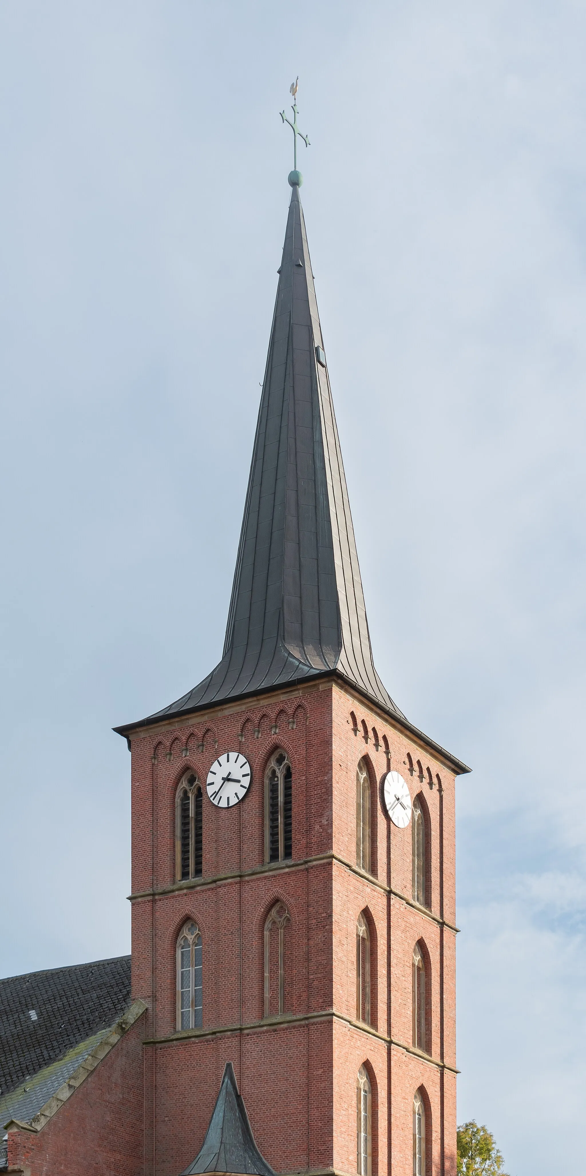 Photo showing: Bell tower of the Saint Peter church in Lastrup, Lower Saxony, Germany