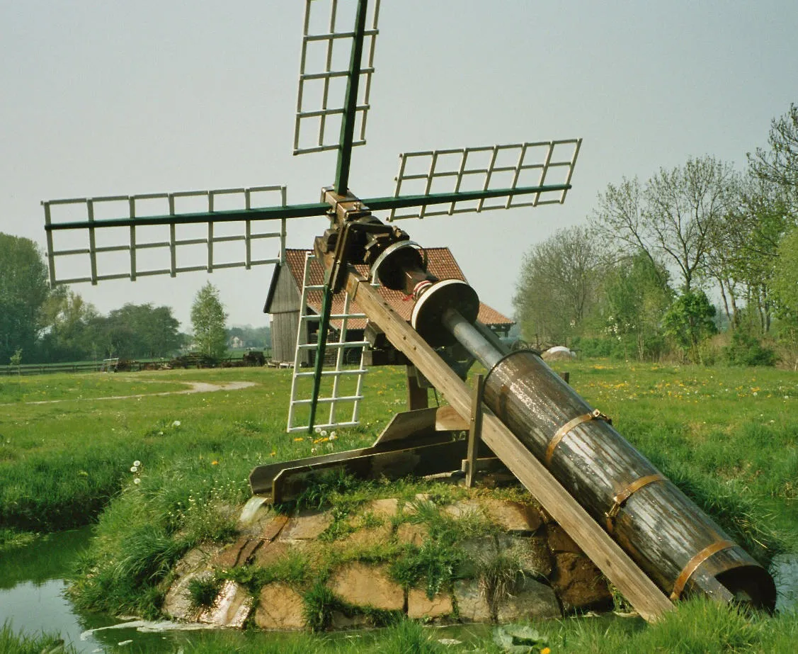 Photo showing: Fluttermühle bei der Moorseer Windmühle (Wesermarsch)