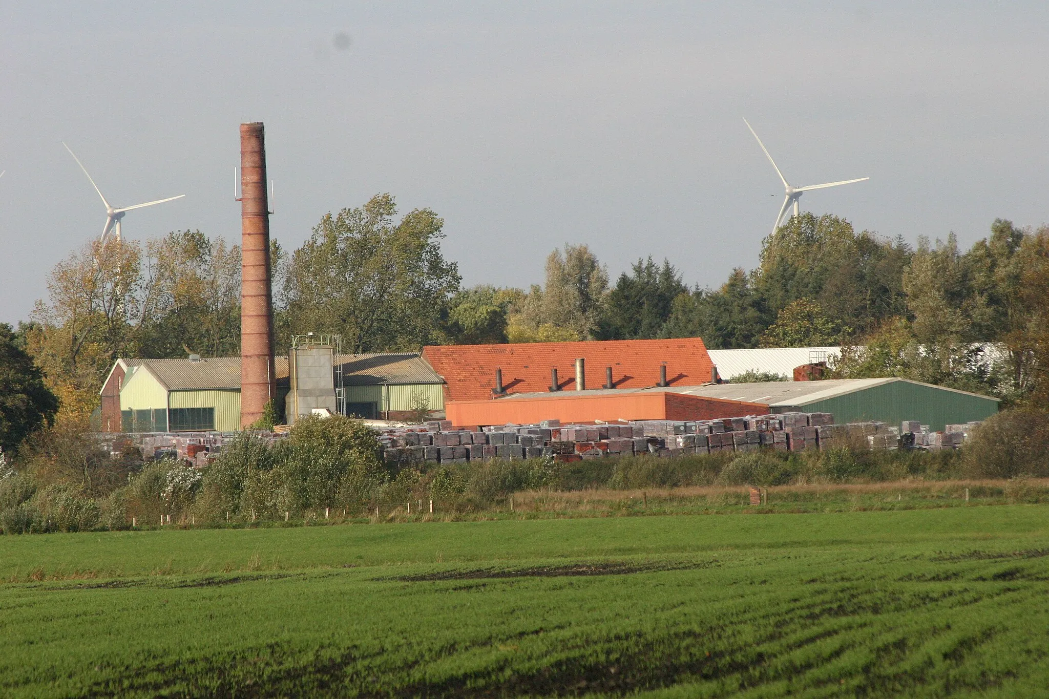 Photo showing: clinker brick-works in Neuschoo (district of Wittmund, East Frisia, Germany)