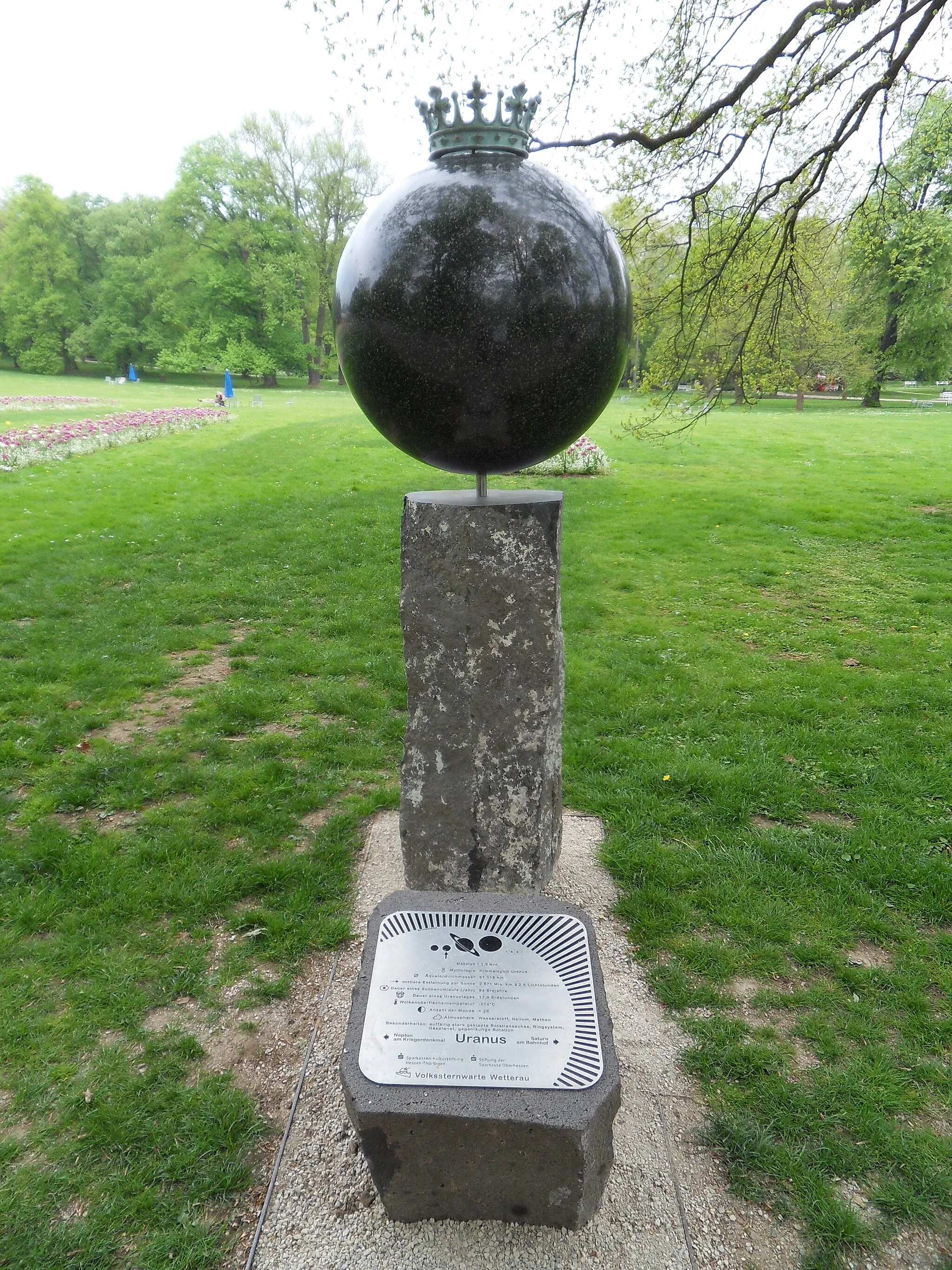 Photo showing: Planetenwanderweg in Bad Nauheim: Uranus