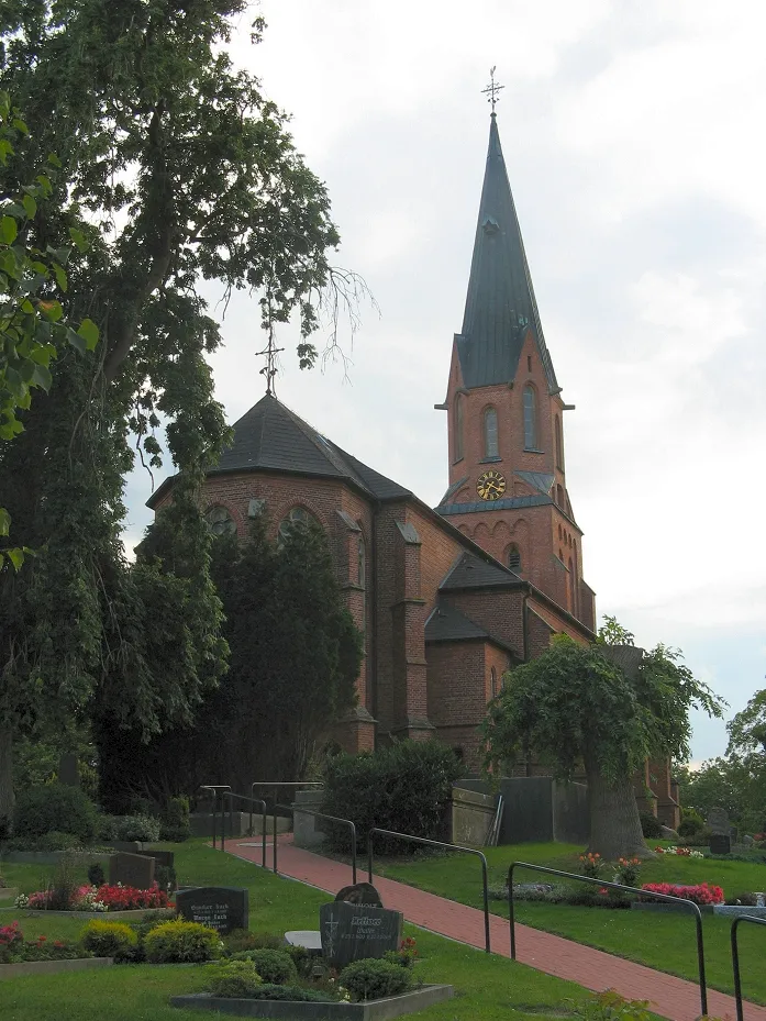 Photo showing: St. Petri Kirche in Burhave