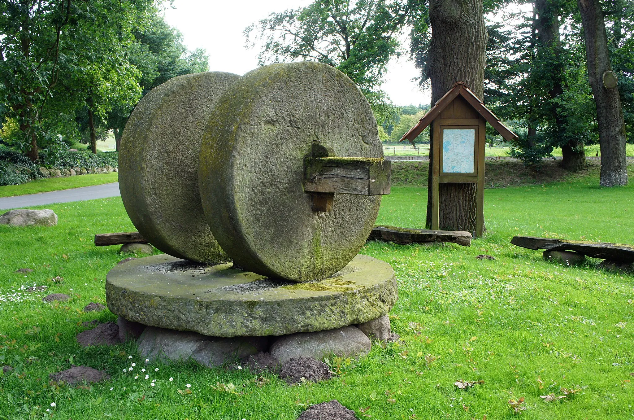 Photo showing: Denkmal Ölmühle zu Almsloh