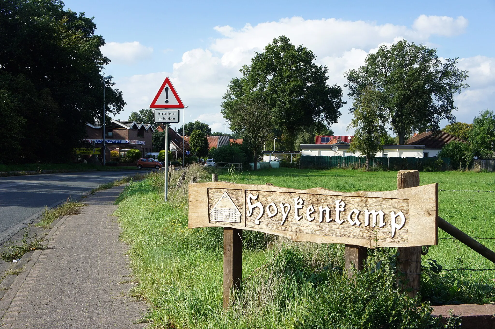 Photo showing: Ortseingang Hoykenkamp, Gemeinde Ganderkesee