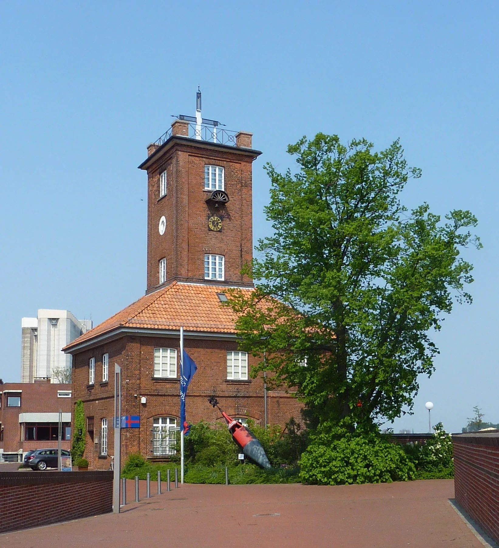 Photo showing: Braker Telegraph