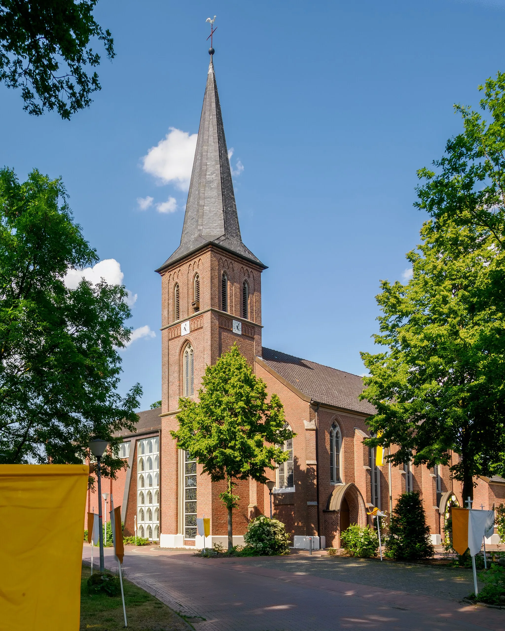 Photo showing: St. Marien-Kirche, Harkebrügge (Gemeinde Barßel)