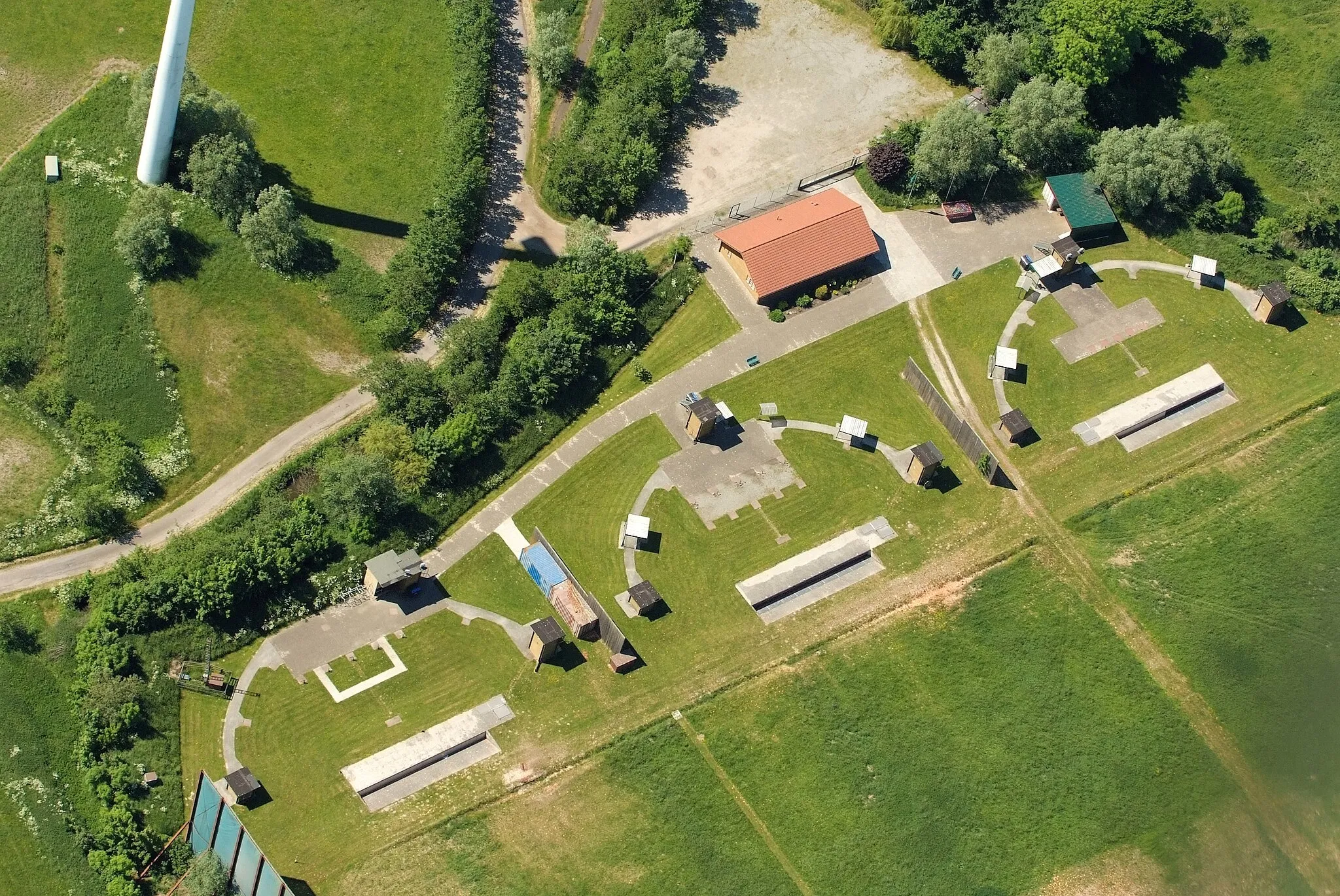 Photo showing: Aerial view of a skeet and trap shooting ground in Cuxhaven, Germany