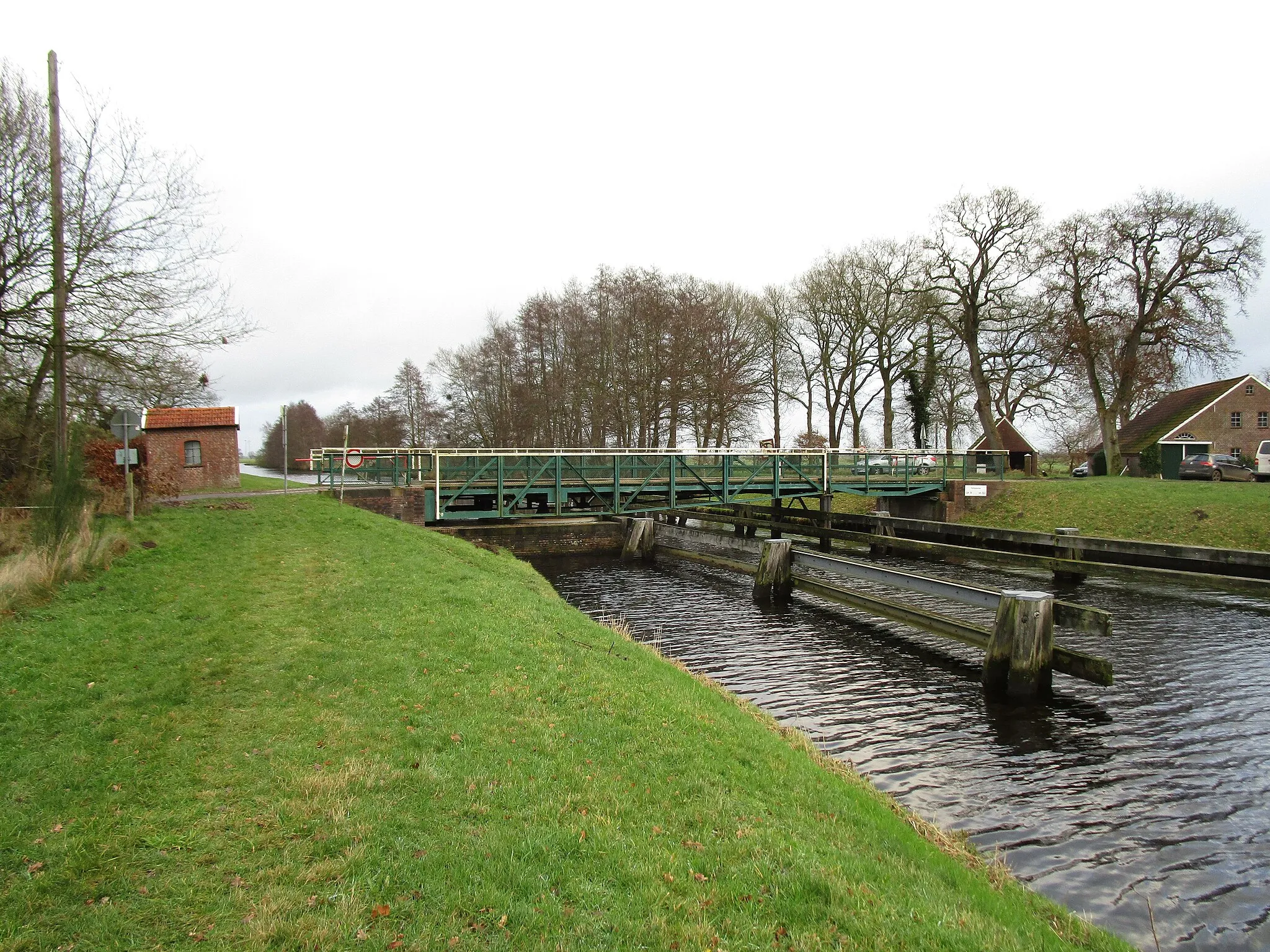 Photo showing: Denkmalgeschützte Brücke Hoheesche