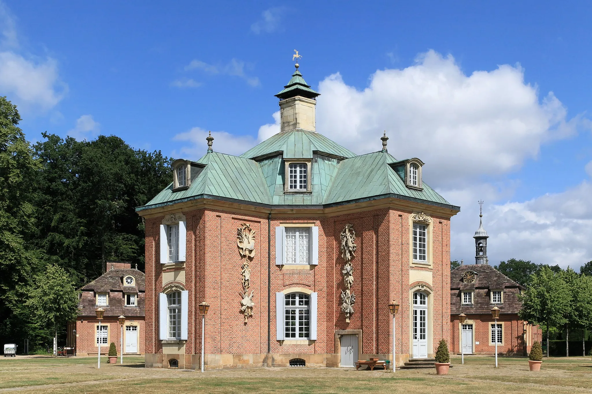 Photo showing: Zentralpavillon von Schloss Clemenswerth, Clemenswerth in Sögel