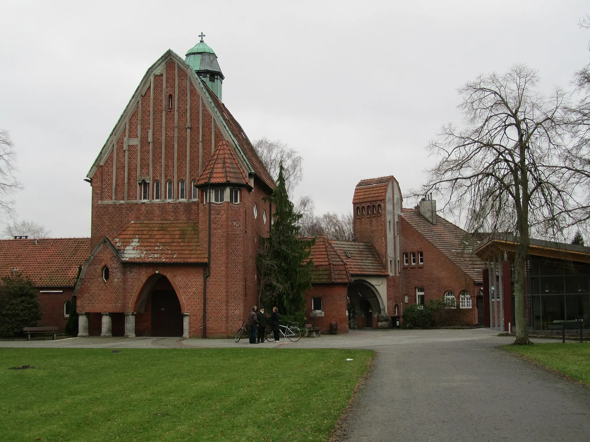 Photo showing: Chapel of Friedensstraße cemetery, Wilhelmshaven, Germany.