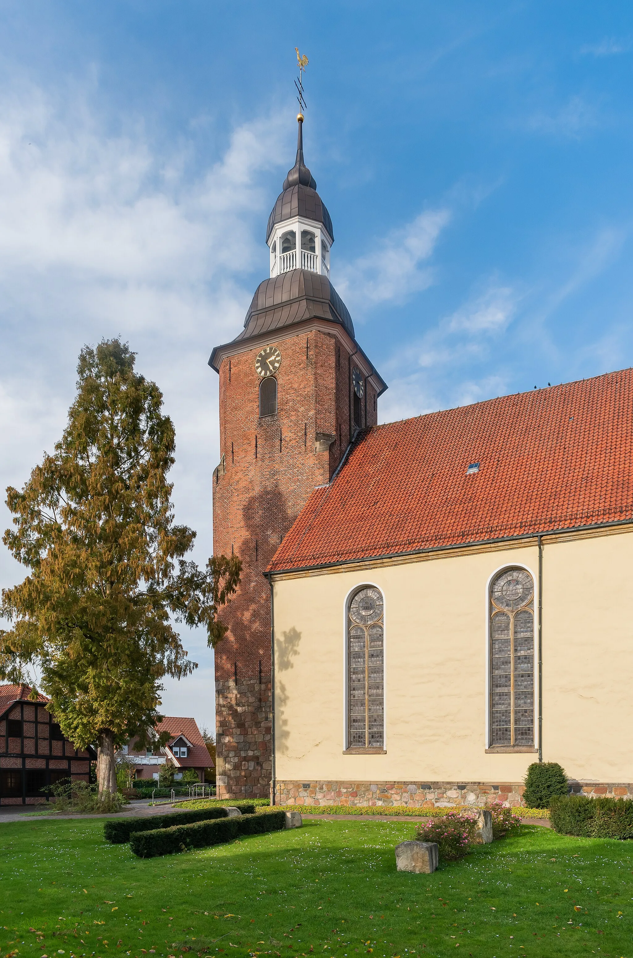 Photo showing: Saint Andrew church in Cloppenburg, Lower Saxony, Germany (ID: 34746629)
