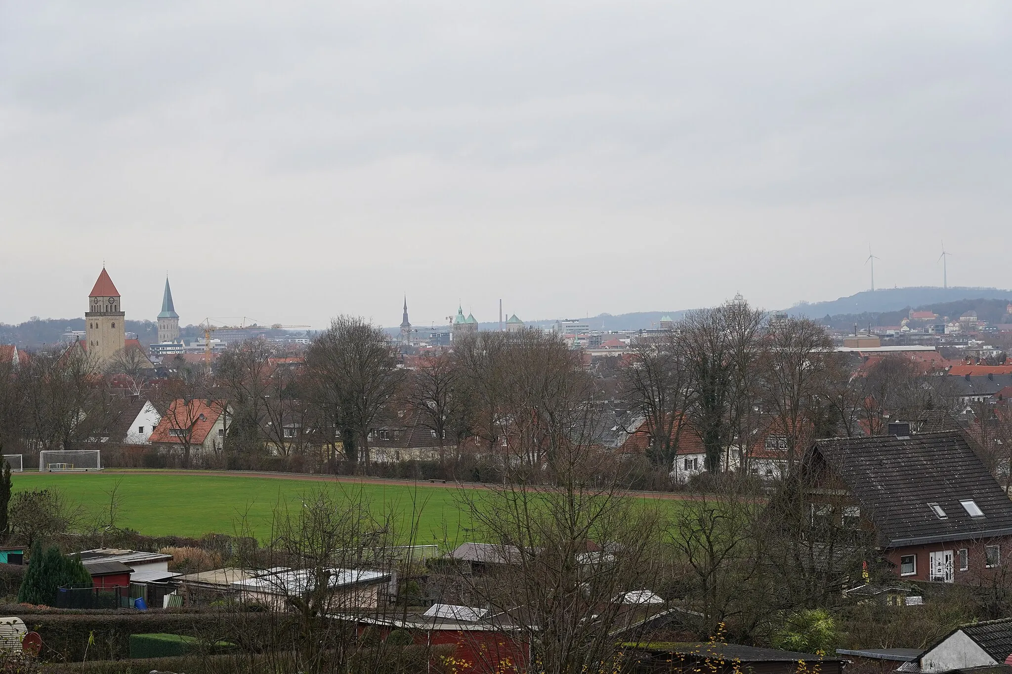 Photo showing: View over Osnabrück from Schölerberg