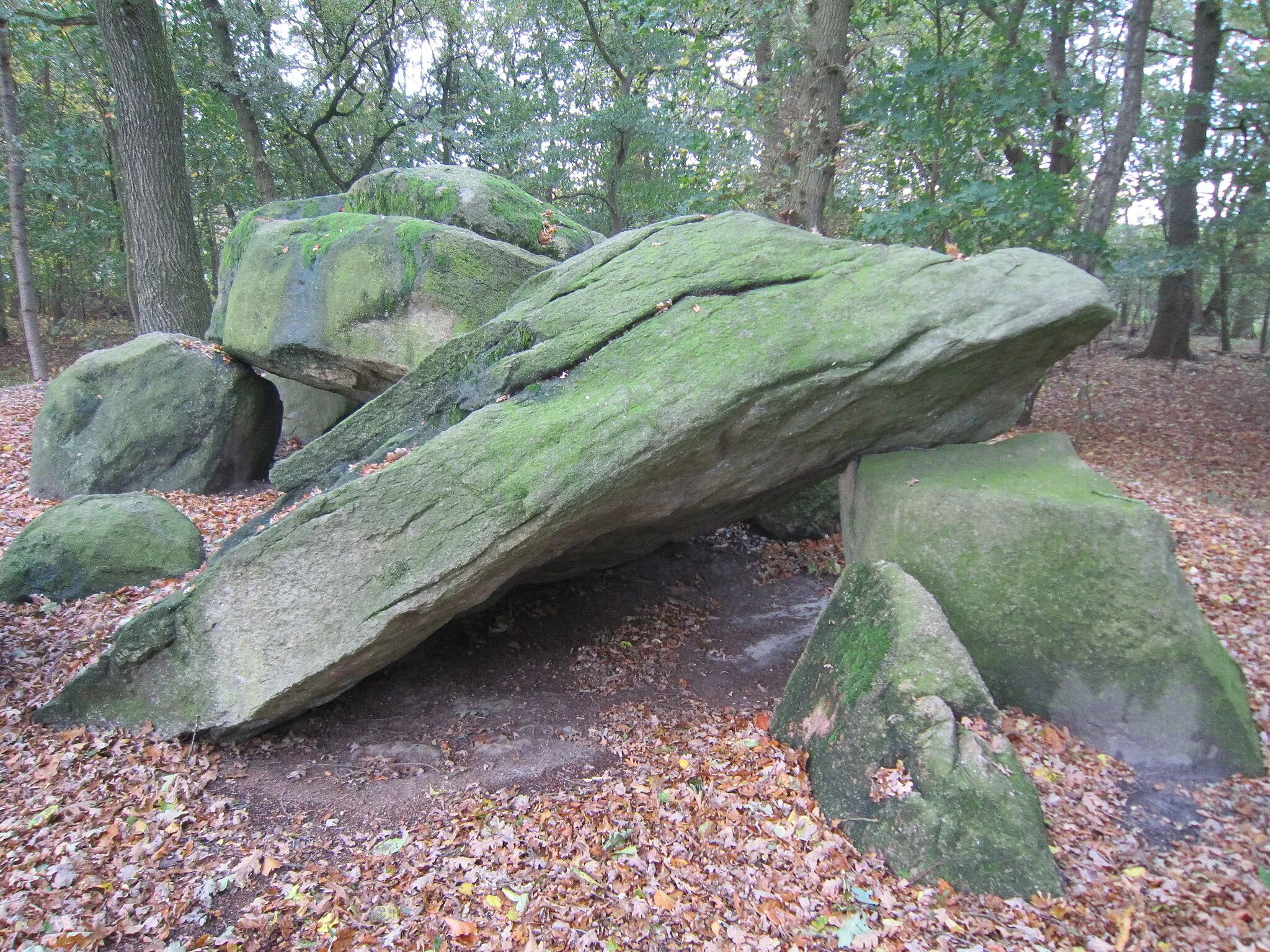 Photo showing: Dolmen "Bruneforths Esch" in Stavern