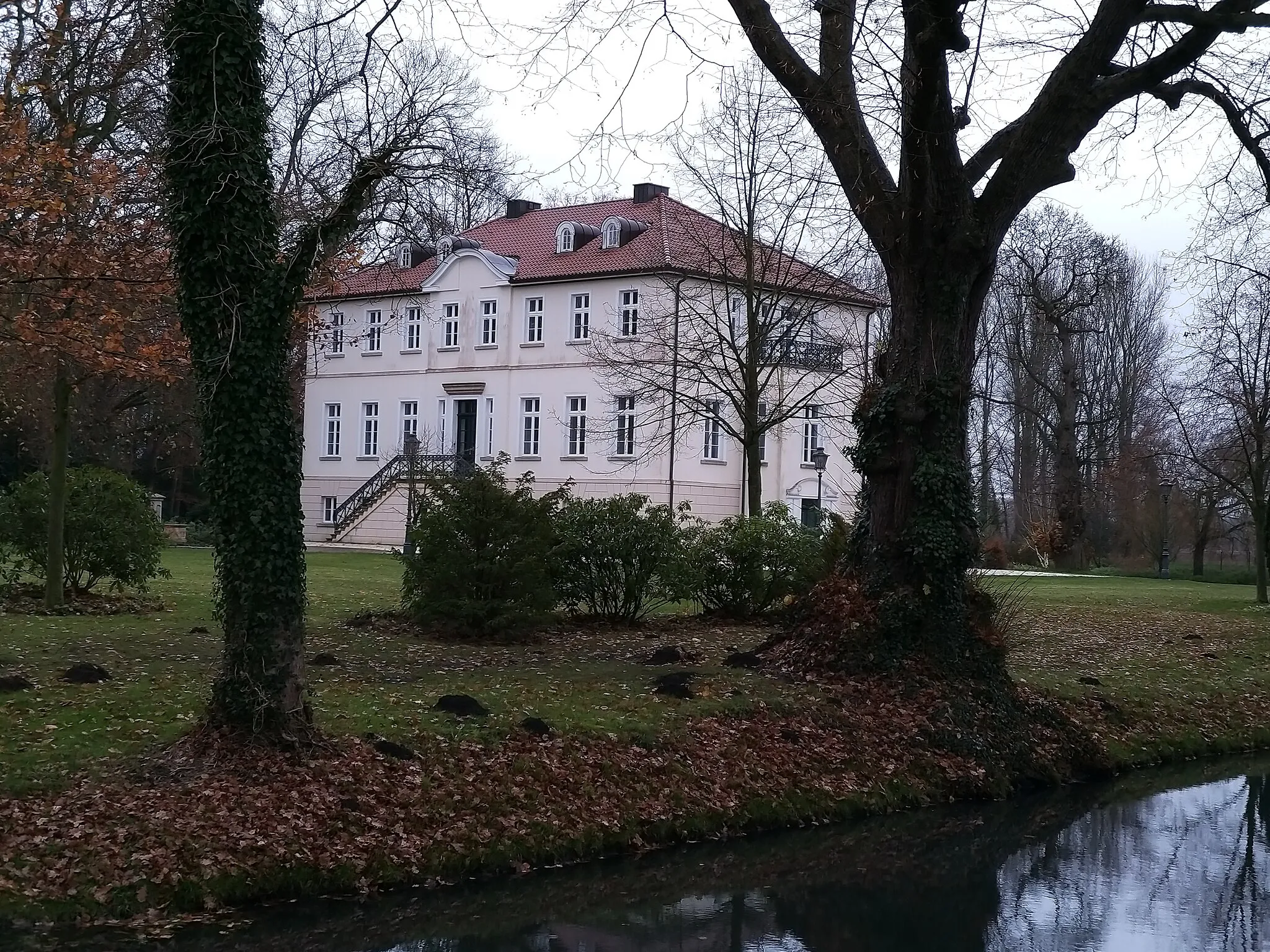 Photo showing: Lager Schloss, Gut Lage