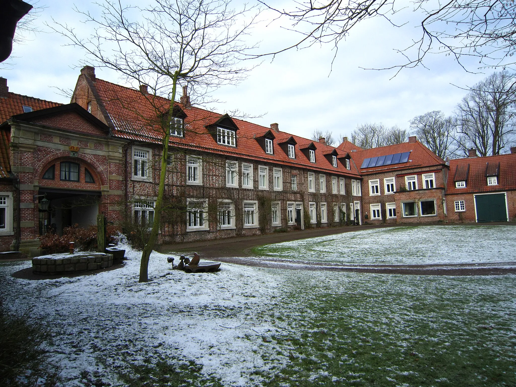 Photo showing: Burg Berum (Hage)