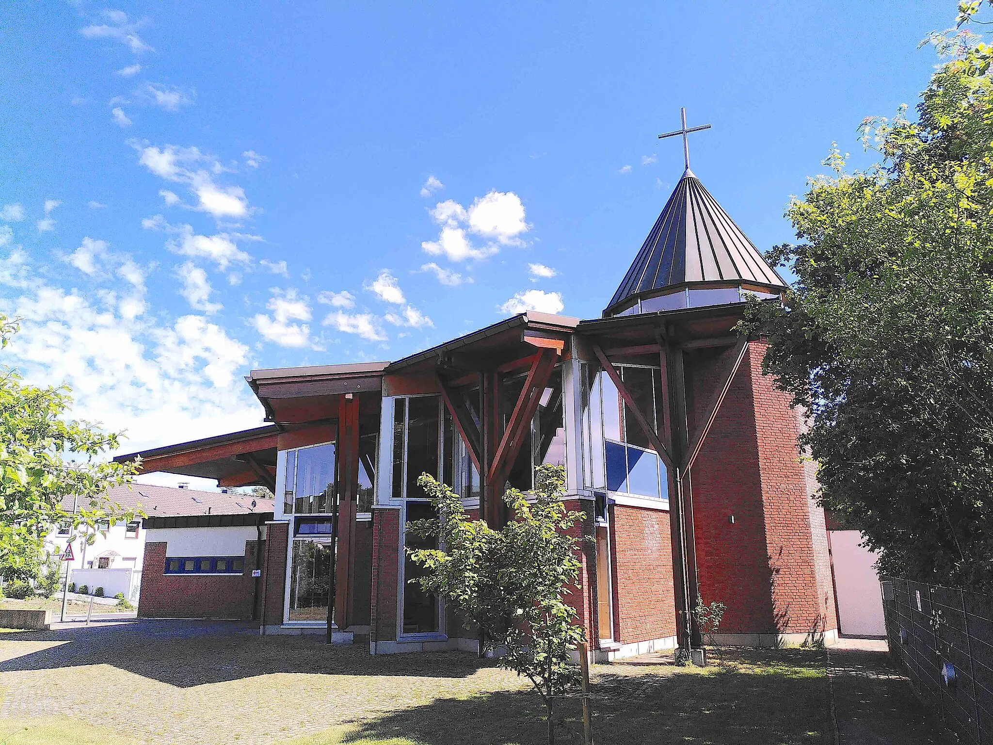 Photo showing: Thomaskirche in Osnabrück-Dodesheide