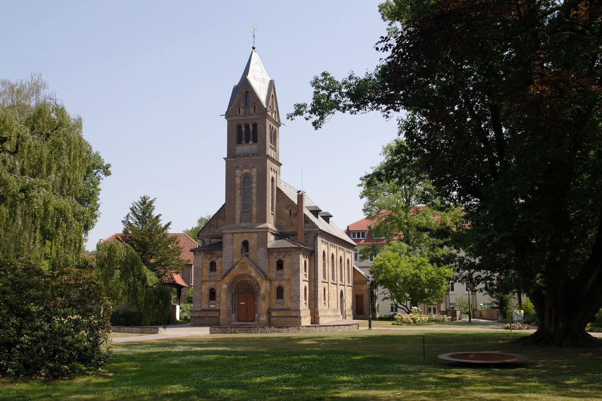 Photo showing: Gut Sutthausen, Kapelle