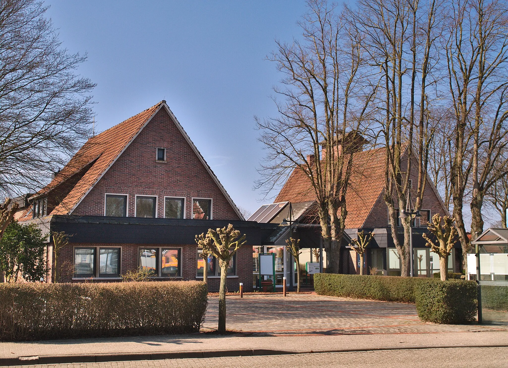 Photo showing: The town hall of Hatten municipality, Lower Saxony, Germany.