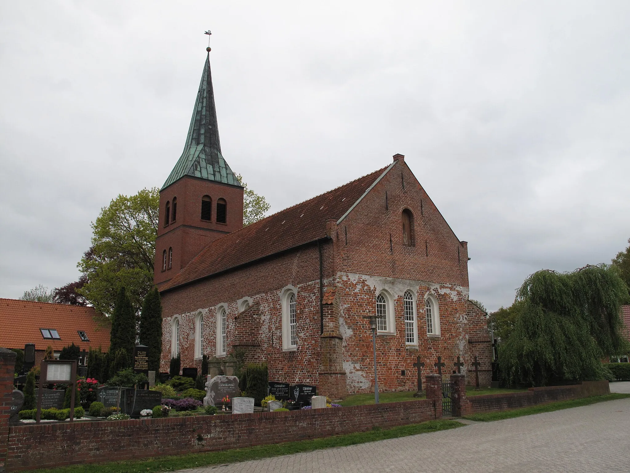 Photo showing: Logabirum, church