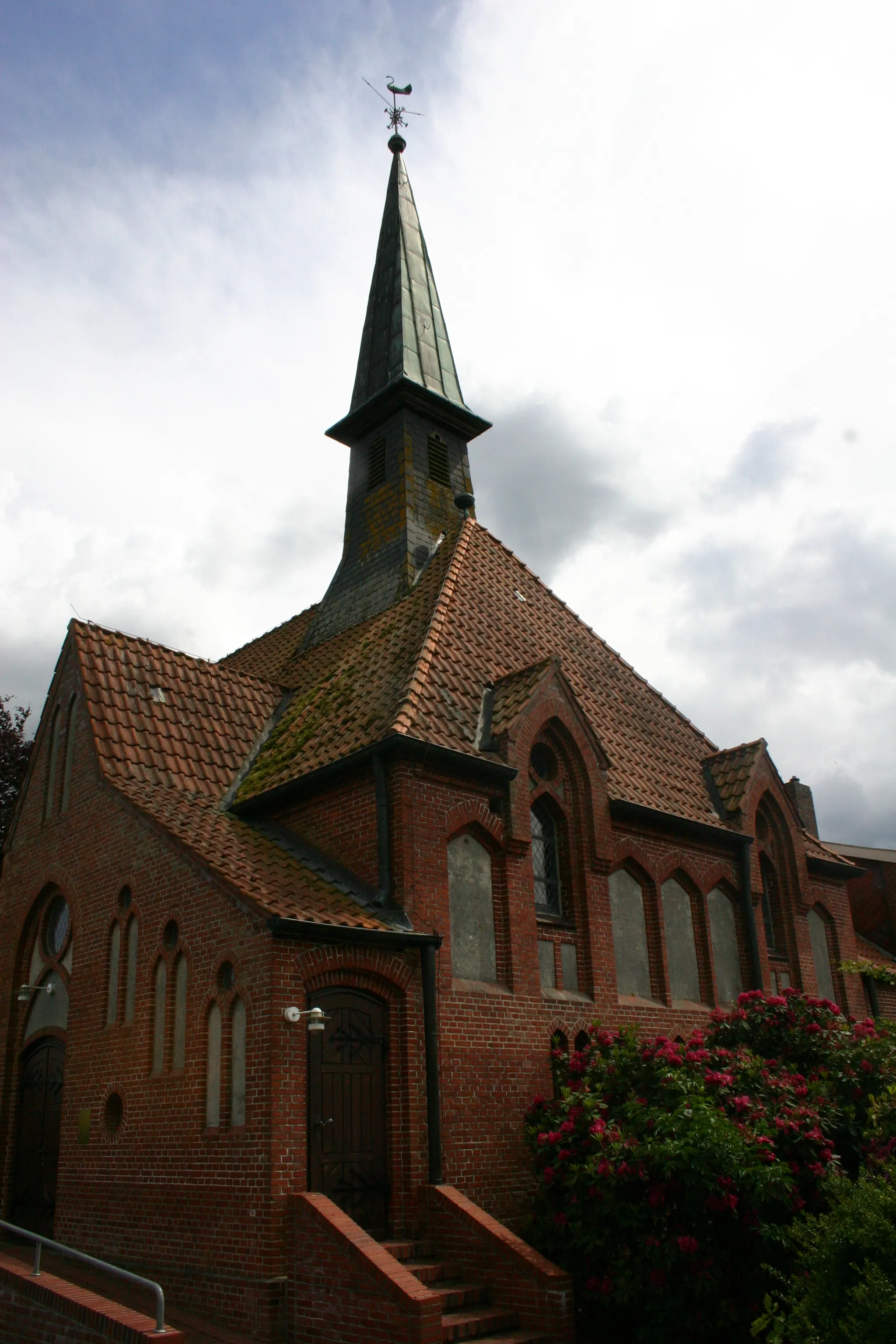 Photo showing: Historic Church of the Cross in Marcardsmoor, district of Aurich, East Frisia, Germany