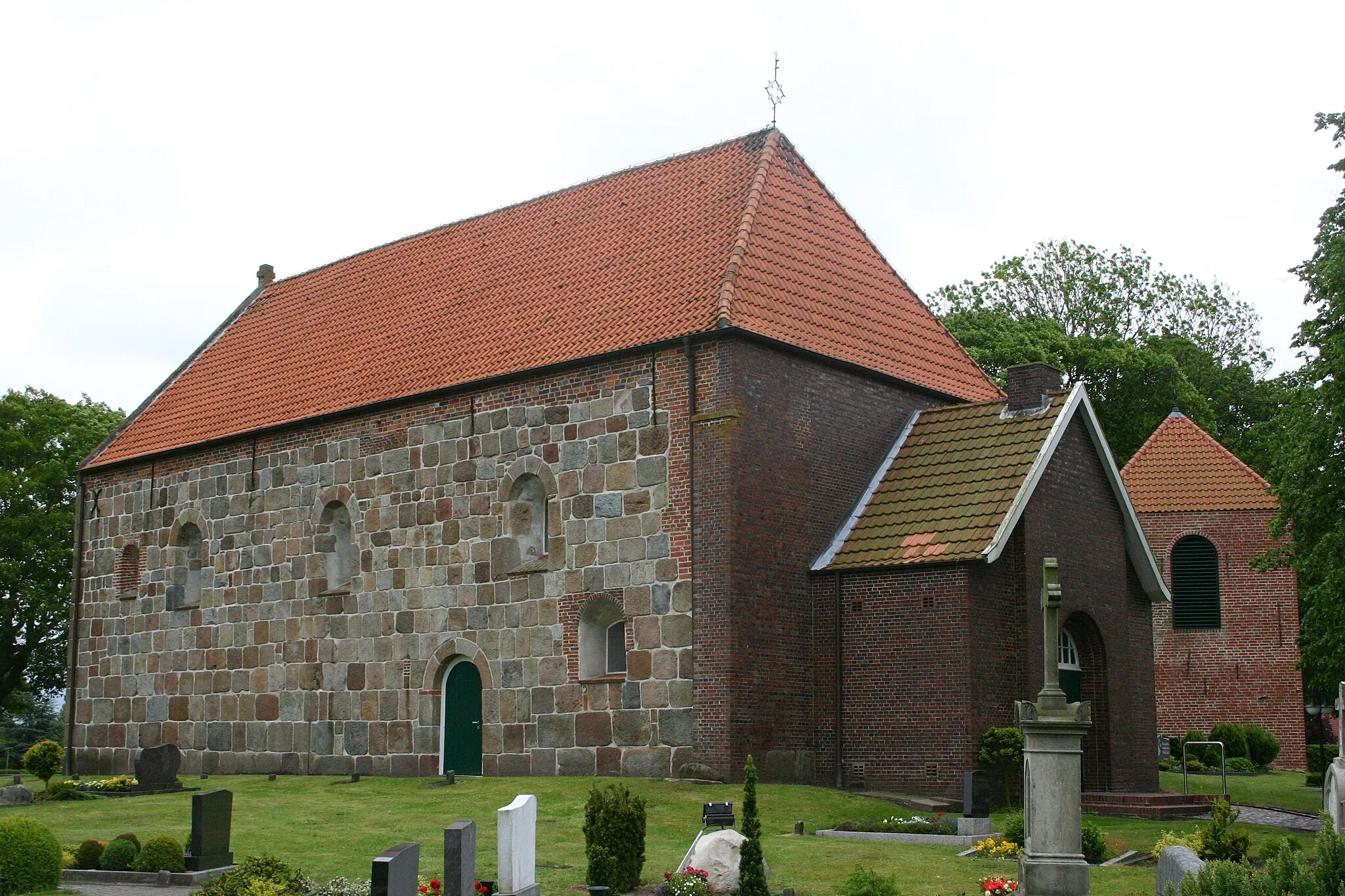 Photo showing: Historic church in Middels, district of Aurich, East Frisia, Germany