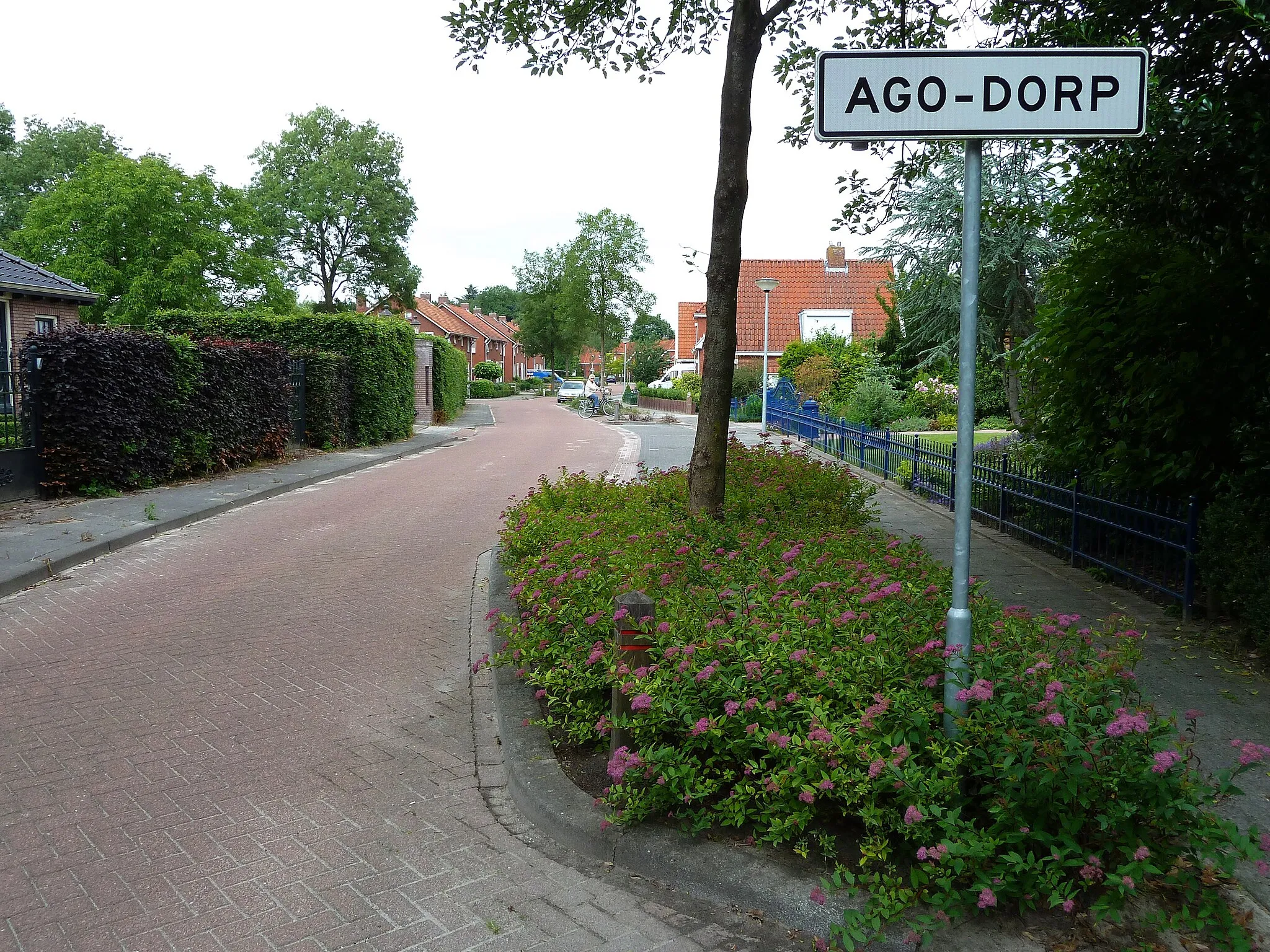 Photo showing: Ingang naar Agodorp vanaf de weg Ruiten A Kanaal Noord.