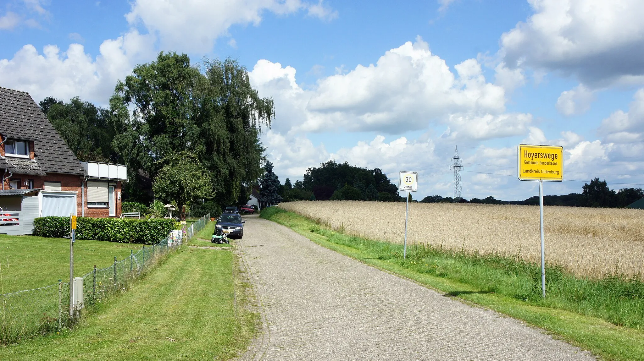 Photo showing: Ortseingang von Hoyerswege, Gemeinde Ganderkesee